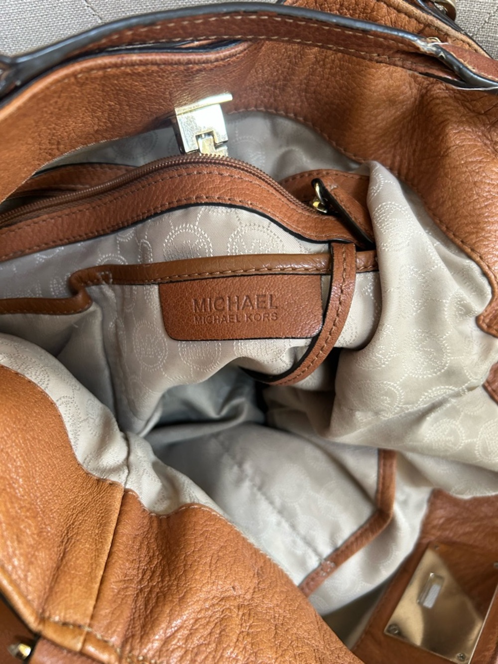 Michael Kors Chestnut Pebbled Leather Shoulder Bag with Gold Hardware - Picture 4 of 16